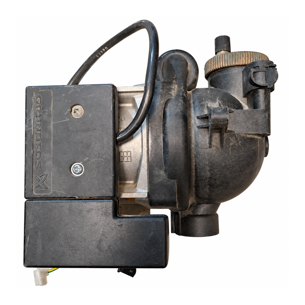 Bomba circuladora Grundfos UP15-50 A0 /FG · N47G005M0 · Fagor FE 24 EMA N: Vista lateral del módulo de control